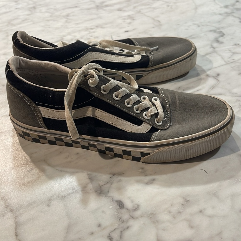 Vans ward old Skool checkered men’s 7.5 checkered Black and Gray Sneakers